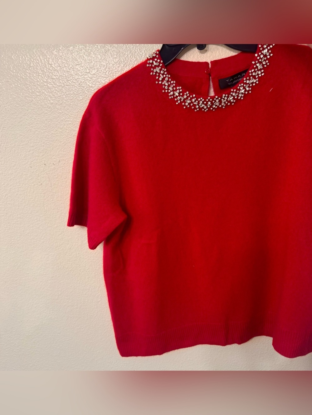 Tahari 100% Cashmere Red Jeweled Neck Short Sleeve Sweater Size S NWT - Picture 7 of 7